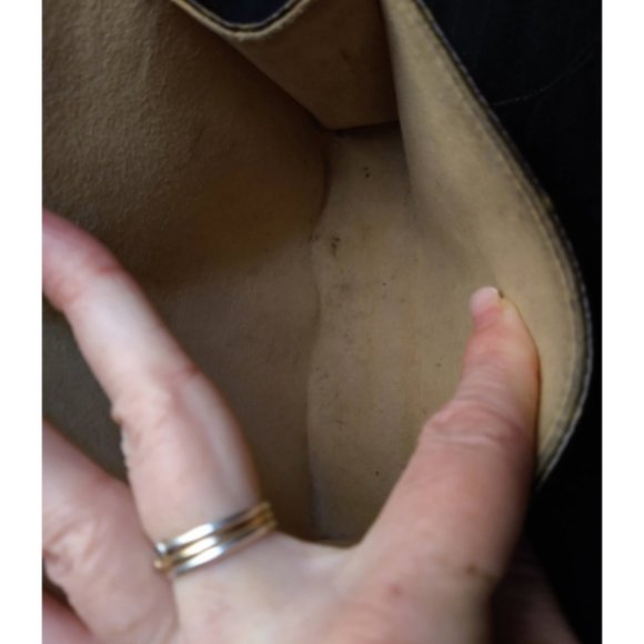 Louis Vuitton Monogram Pochette Florentine XS - Picture 15 of 15